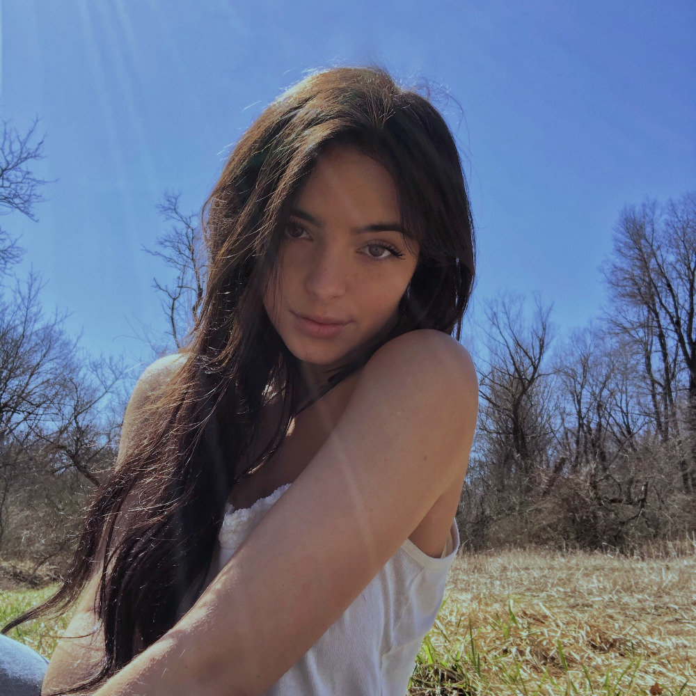 Meet your Posher, Lakin